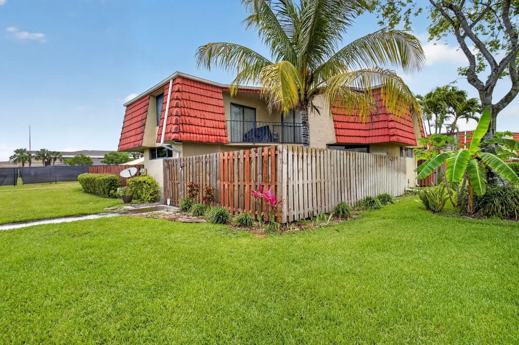 8385 Trent Court Boca Raton FL 33433