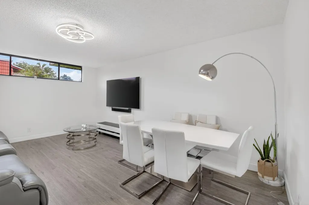 8385 Trent Court Boca Raton FL 33433