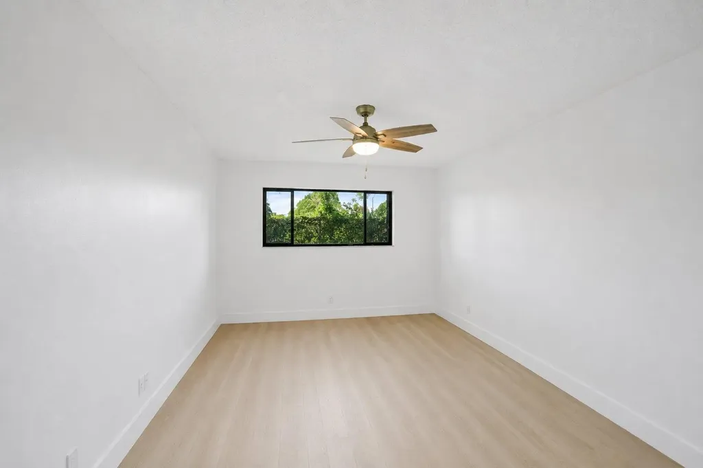 588 Trace Circle Deerfield Beach FL 33441