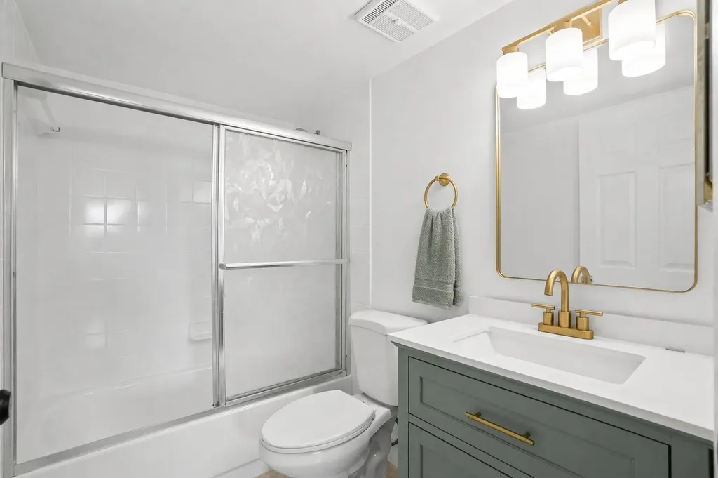 588 Trace Circle Deerfield Beach FL 33441