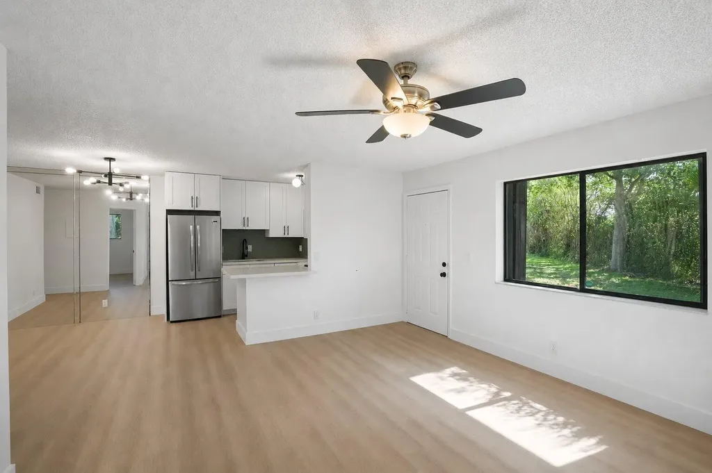 588 Trace Circle Deerfield Beach FL 33441