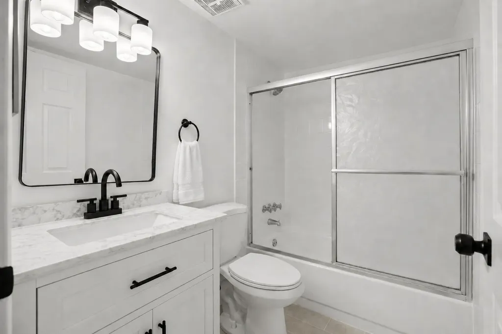 588 Trace Circle Deerfield Beach FL 33441