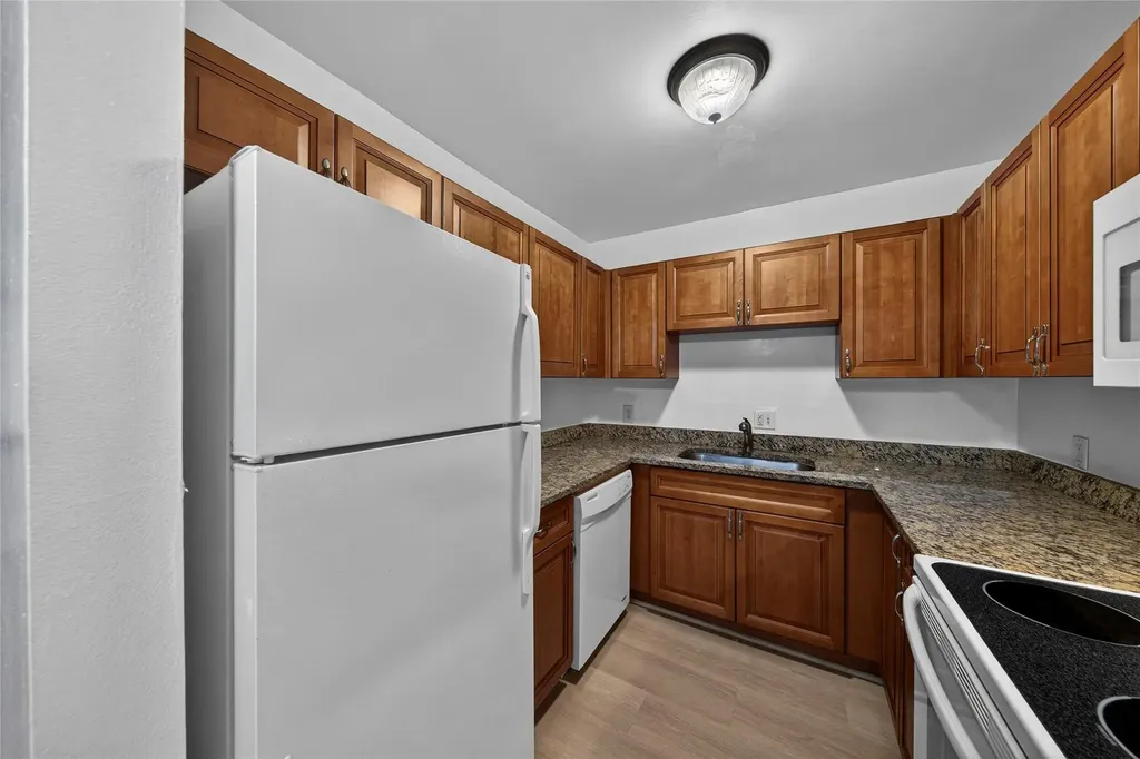 2201 NE 36th Street Lighthouse Point FL 33064