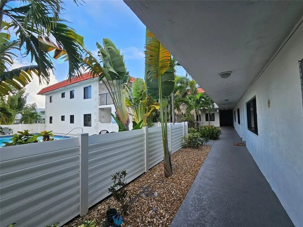 2201 NE 36th Street Lighthouse Point FL 33064