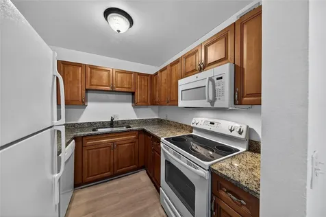 2201 NE 36th Street Lighthouse Point FL 33064