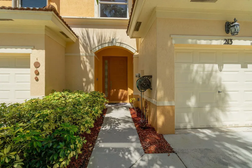 213 River Bluff Lane Royal Palm Beach FL 33411