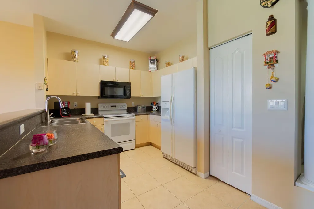 213 River Bluff Lane Royal Palm Beach FL 33411