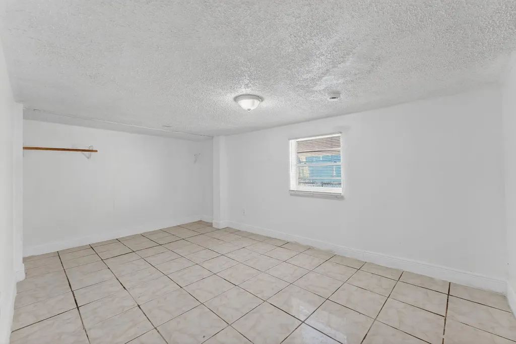 2917 NW 7th Court Fort Lauderdale FL 33311