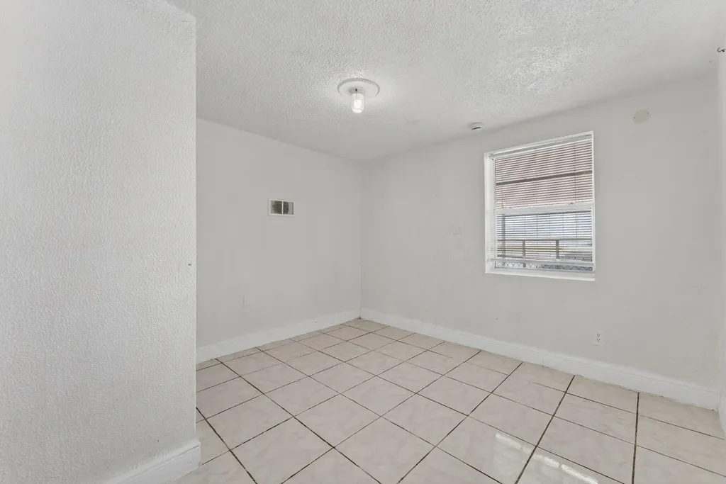 2917 NW 7th Court Fort Lauderdale FL 33311