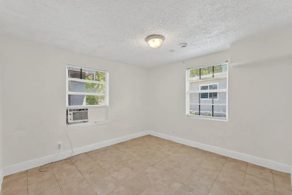 2917 NW 7th Court Fort Lauderdale FL 33311