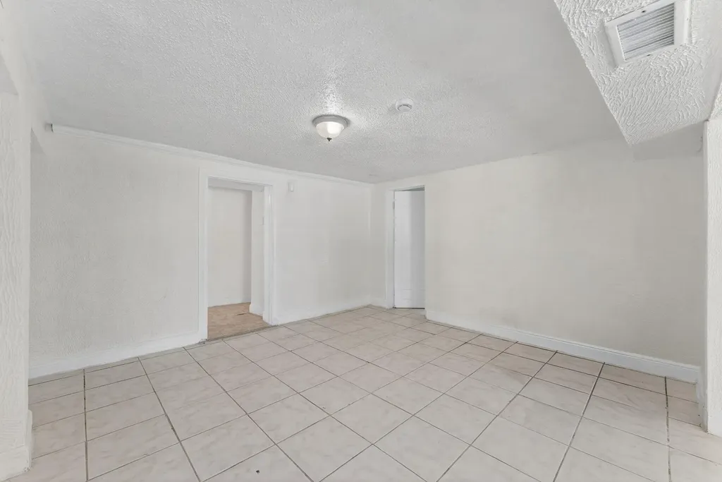 2917 NW 7th Court Fort Lauderdale FL 33311