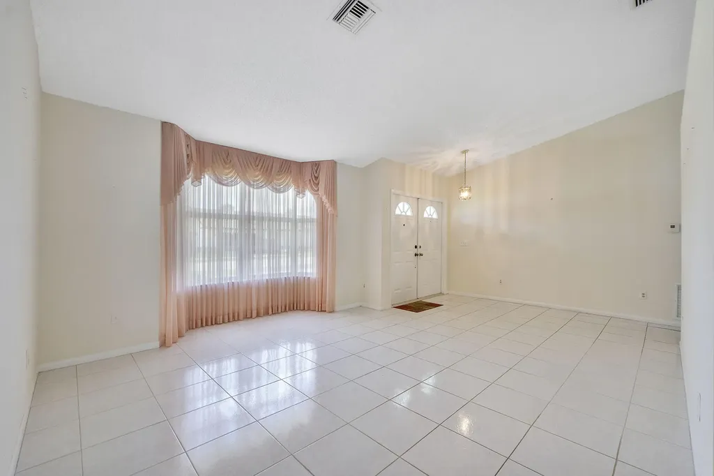 7484 NW 21st Street Margate FL 33063