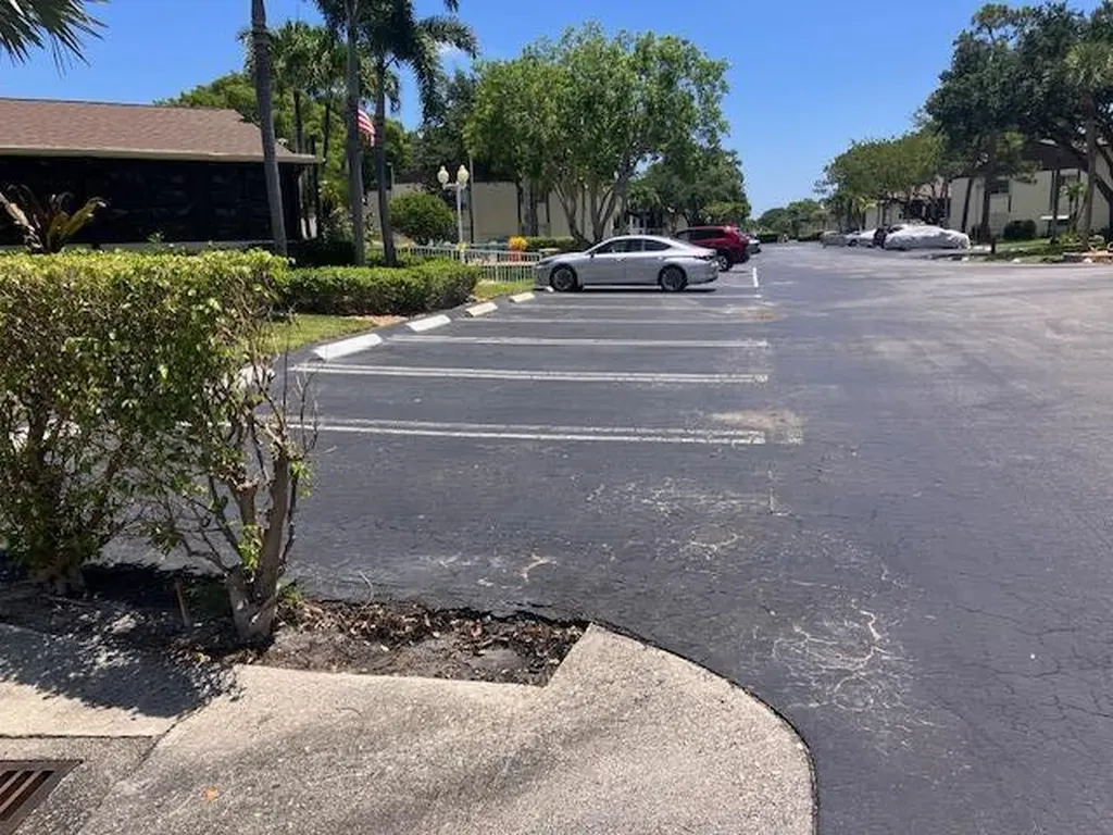 102 Lake Pine Circle Greenacres FL 33463