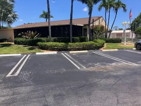 102 Lake Pine Circle Greenacres FL 33463