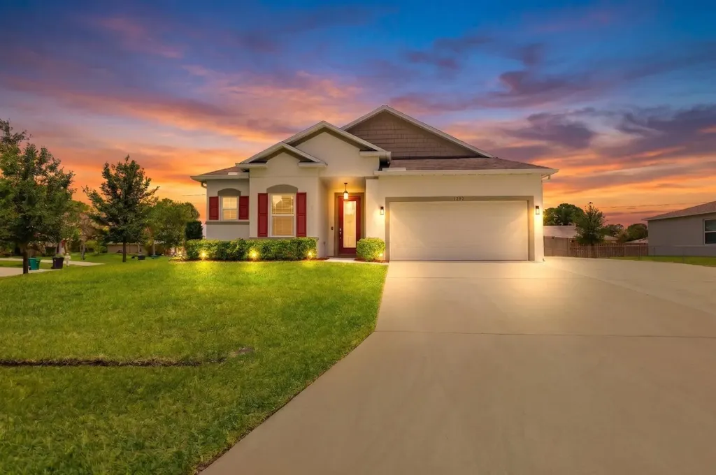 1502 SW Kosnar Avenue Port St Lucie FL 34953
