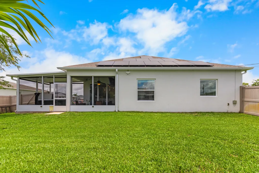 1502 SW Kosnar Avenue Port St Lucie FL 34953
