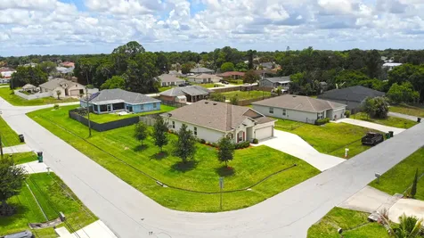 1502 SW Kosnar Avenue Port St Lucie FL 34953