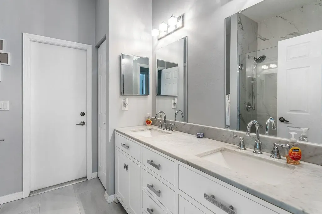 11302 Edgewater Circle Wellington FL 33414