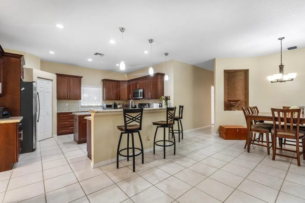 11302 Edgewater Circle Wellington FL 33414