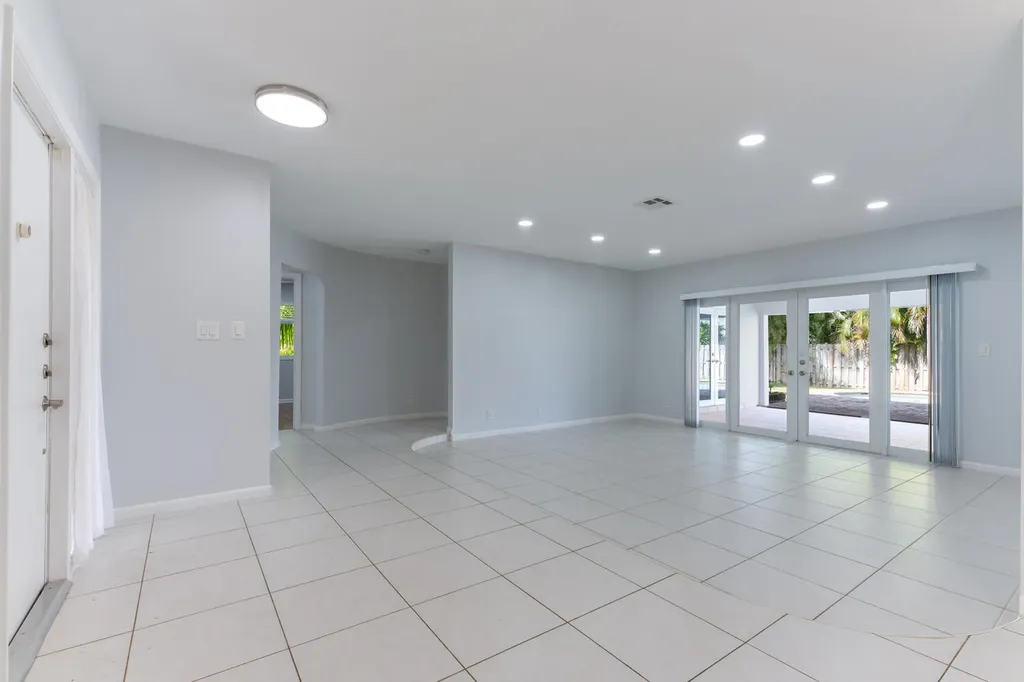 4695 Brandywine Drive Boca Raton FL 33487