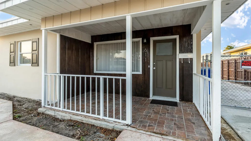 611 NE 34th Street Pompano Beach FL 33064