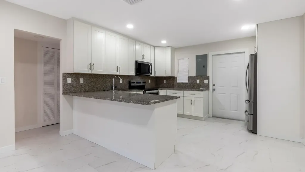 611 NE 34th Street Pompano Beach FL 33064