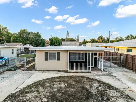 611 NE 34th Street Pompano Beach FL 33064