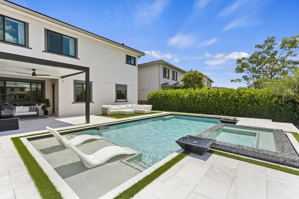 10855 Passage Way Parkland FL 33076
