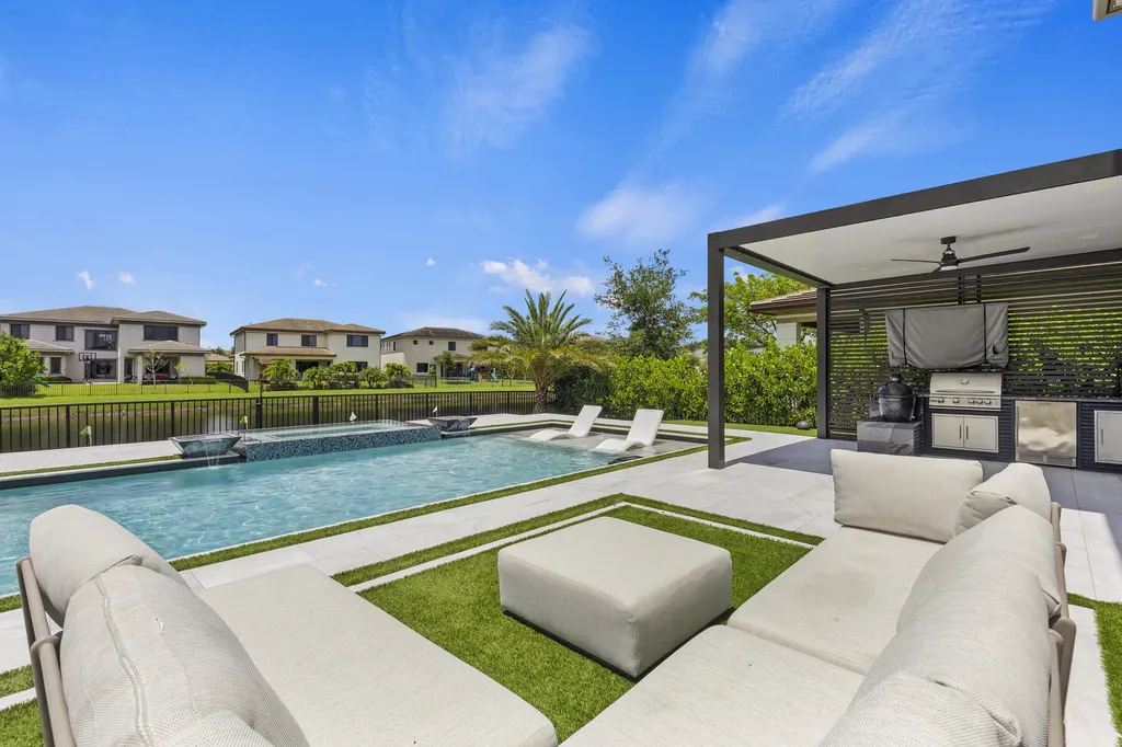 10855 Passage Way Parkland FL 33076