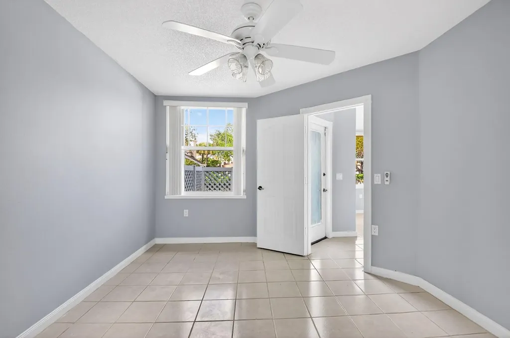 8111 Northboro Court Lake Clarke Shores FL 33406