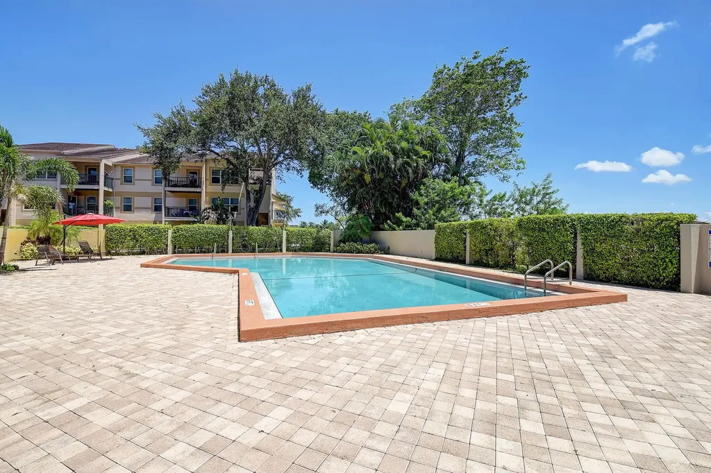 8111 Northboro Court Lake Clarke Shores FL 33406