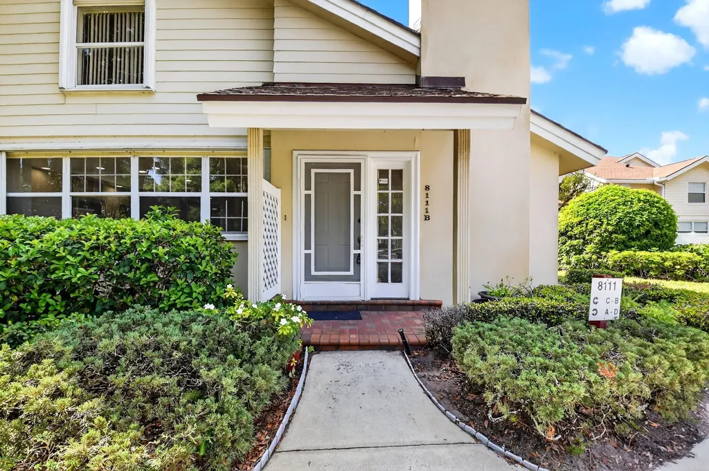 8111 Northboro Court Lake Clarke Shores FL 33406