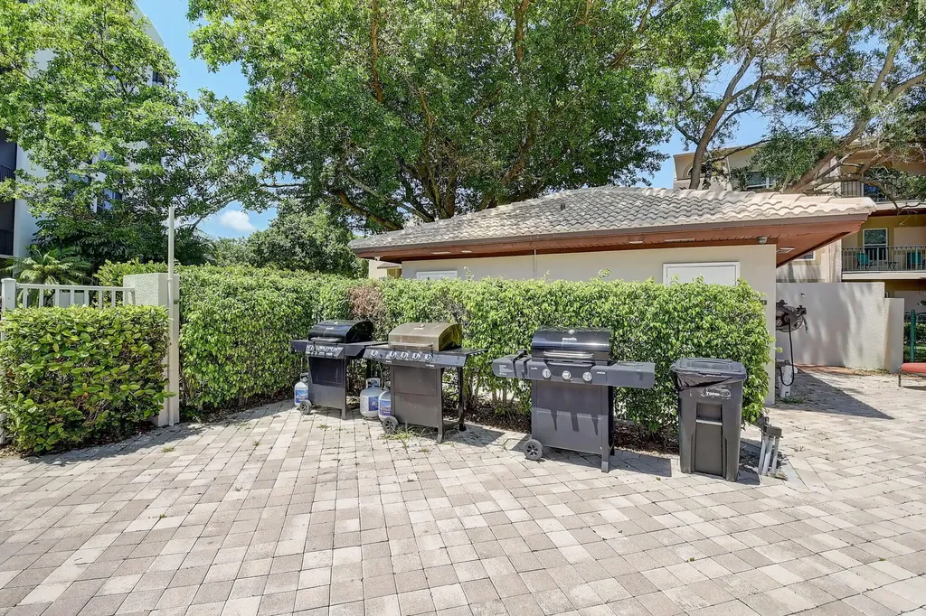 8111 Northboro Court Lake Clarke Shores FL 33406