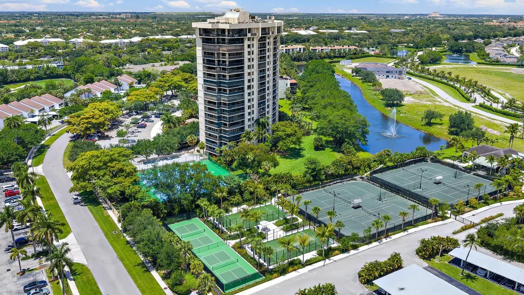 2450 Presidential Way West Palm Beach FL 33401