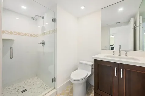 2450 Presidential Way West Palm Beach FL 33401