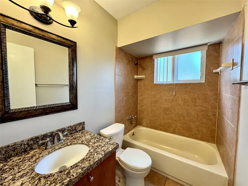 6133 Buchanan Street Hollywood FL 33024
