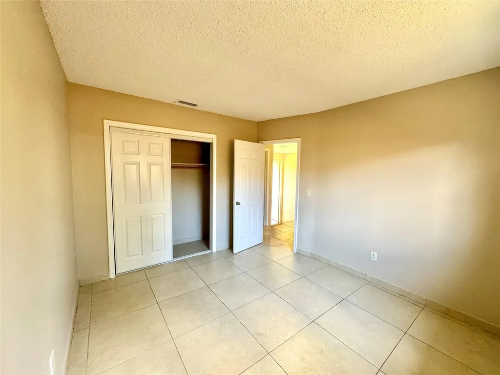 6133 Buchanan Street Hollywood FL 33024