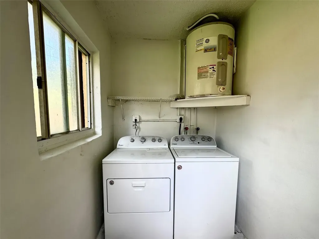 6133 Buchanan Street Hollywood FL 33024
