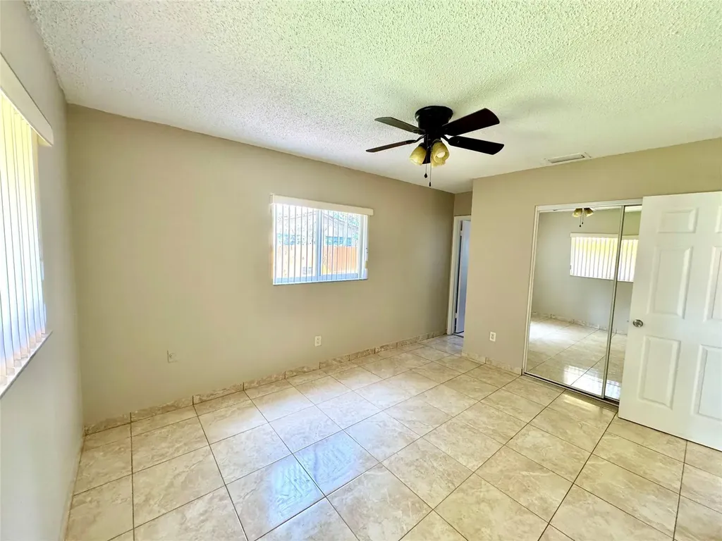 6133 Buchanan Street Hollywood FL 33024