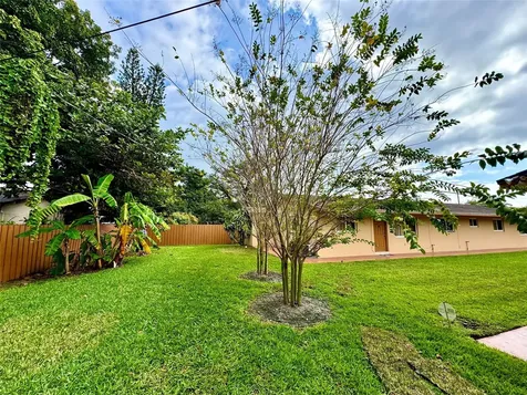 6133 Buchanan Street Hollywood FL 33024