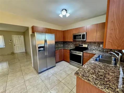 6133 Buchanan Street Hollywood FL 33024