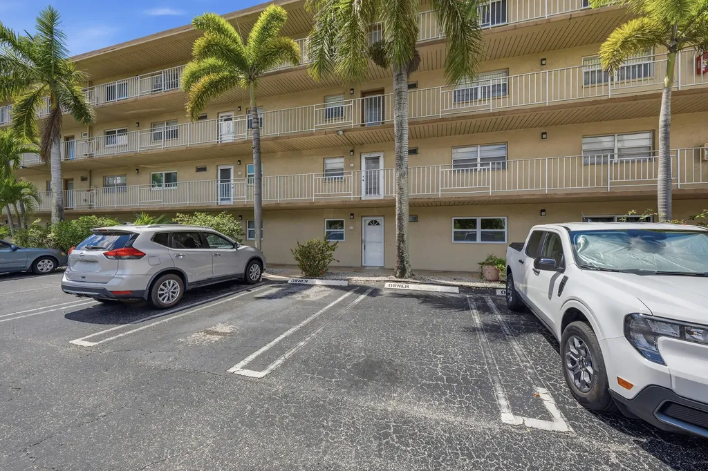 330 NE 26th Avenue Boynton Beach FL 33435