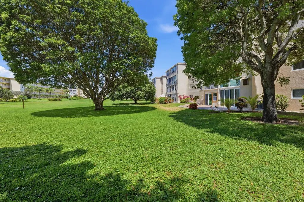 330 NE 26th Avenue Boynton Beach FL 33435