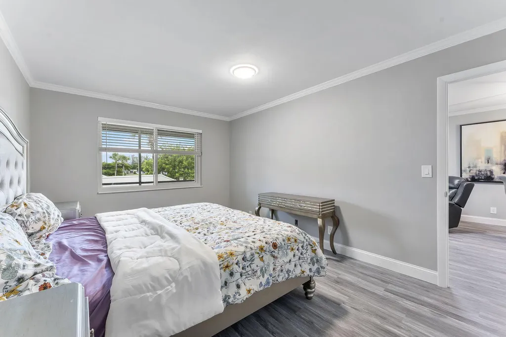 118 Lake Constance Drive West Palm Beach FL 33411