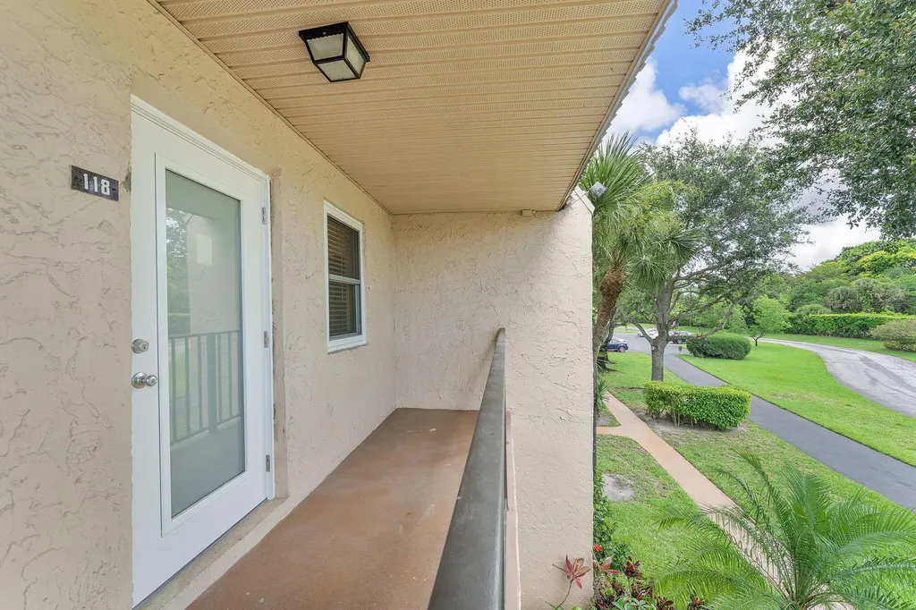118 Lake Constance Drive West Palm Beach FL 33411