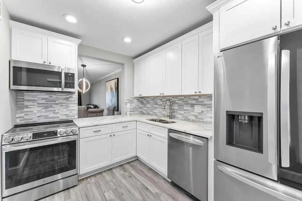 118 Lake Constance Drive West Palm Beach FL 33411
