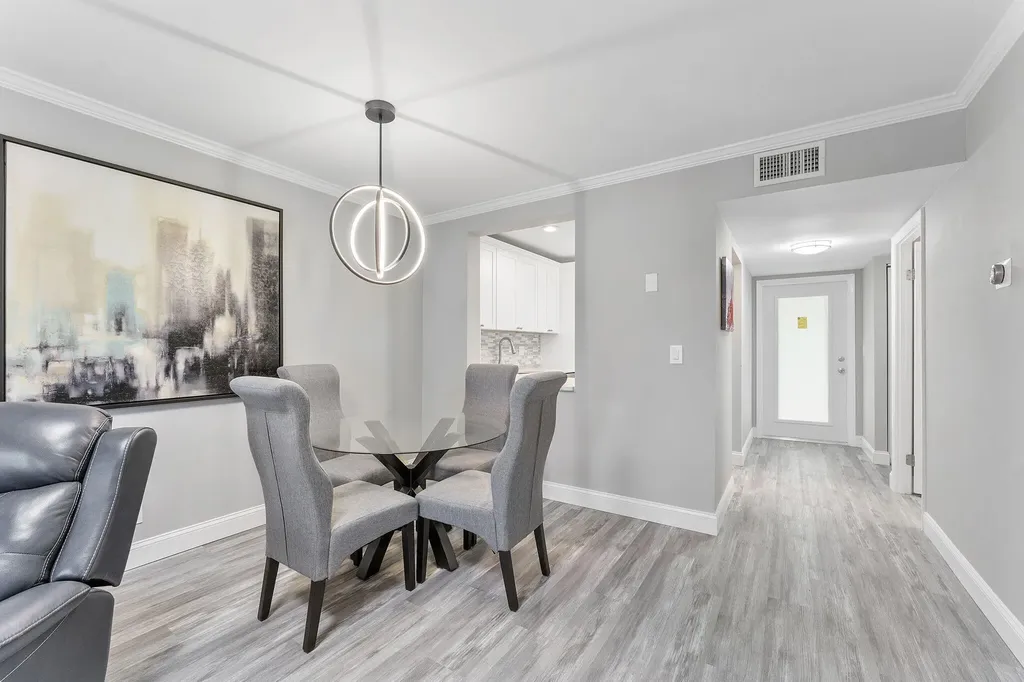 118 Lake Constance Drive West Palm Beach FL 33411