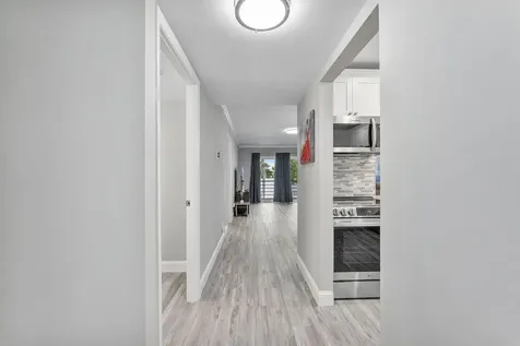 118 Lake Constance Drive West Palm Beach FL 33411