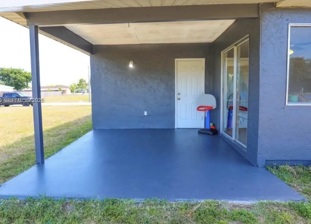 250 SW Homeland Road Port St Lucie FL 34953