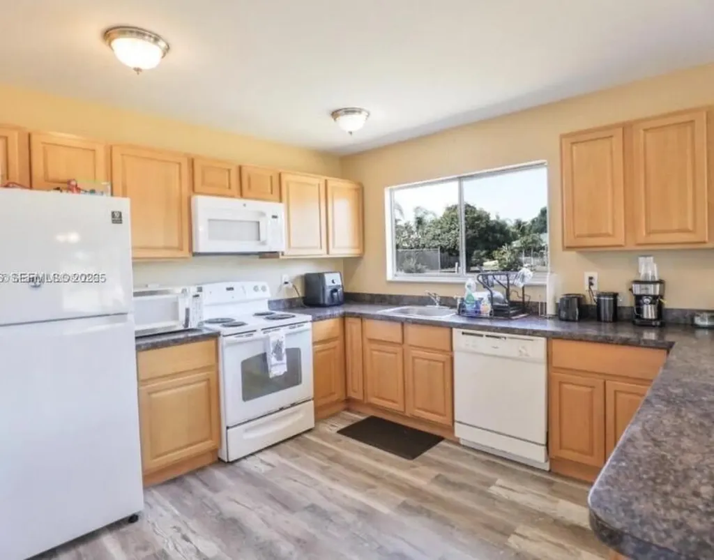 250 SW Homeland Road Port St Lucie FL 34953